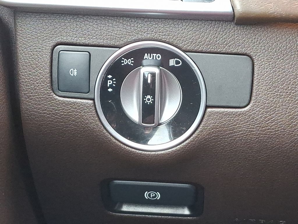 Thumbnail: 2019 Mercedes-Benz GLS - 26