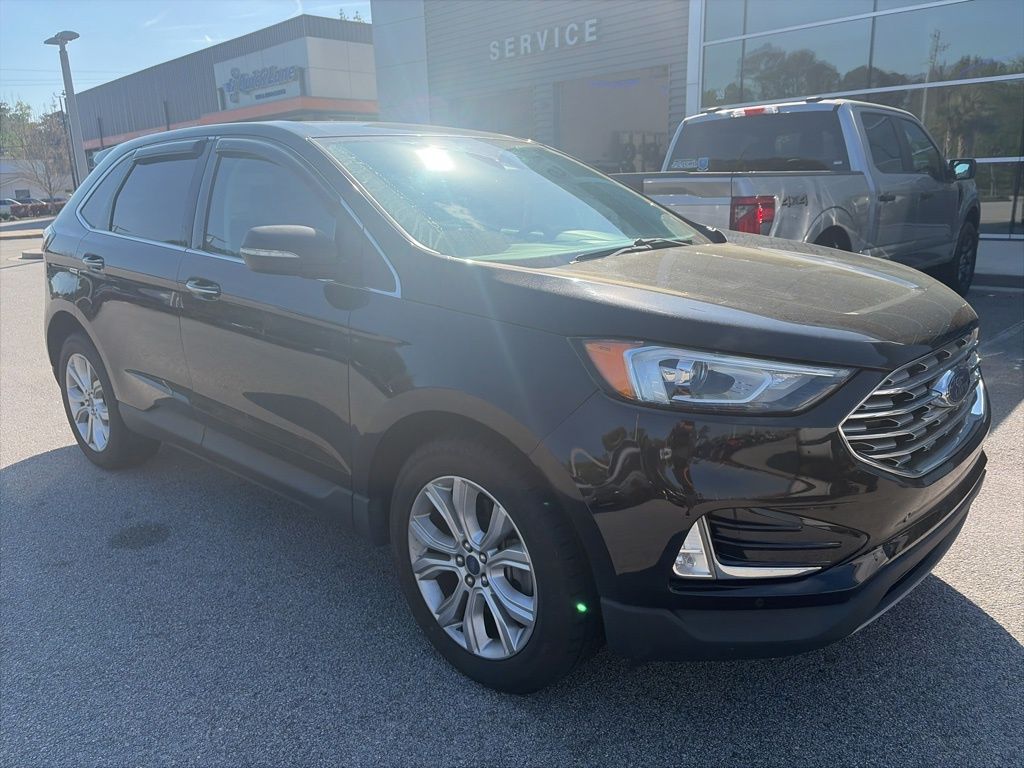 2022 Ford Edge Titanium