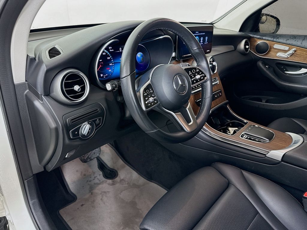 Thumbnail: 2022 Mercedes-Benz GLC - 9