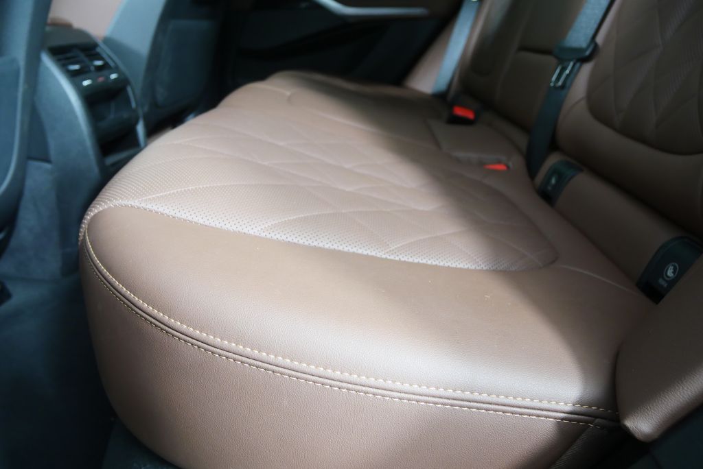 Thumbnail: 2025 BMW X5 - 15