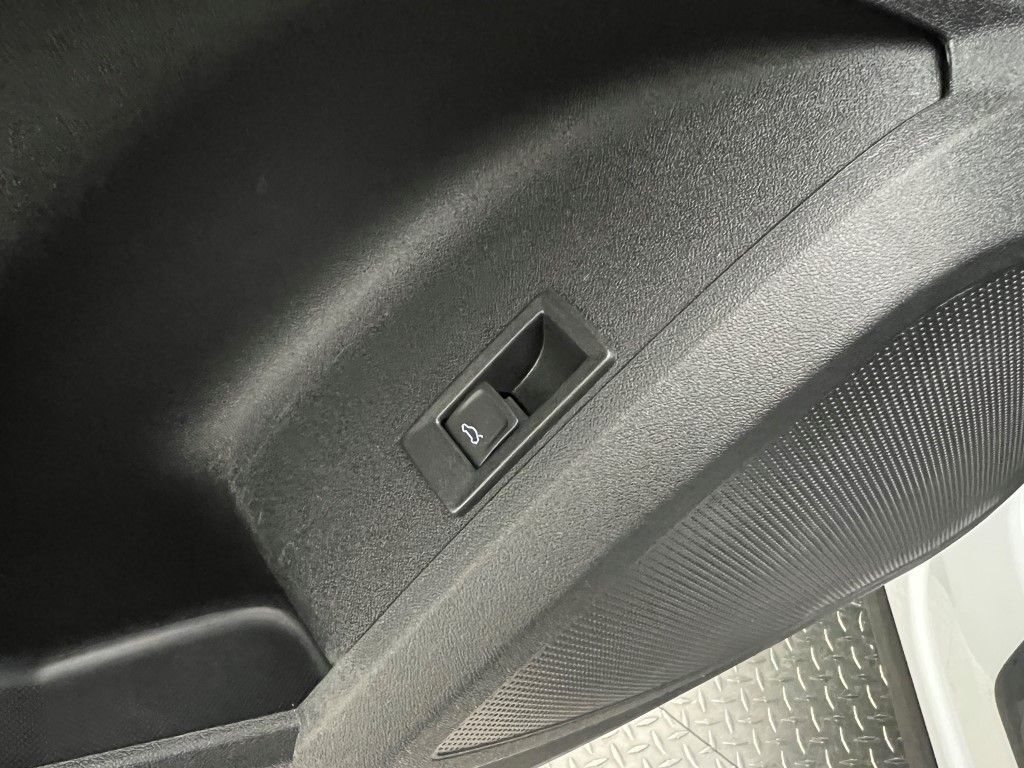 Thumbnail: 2025 Audi Q5 - 32