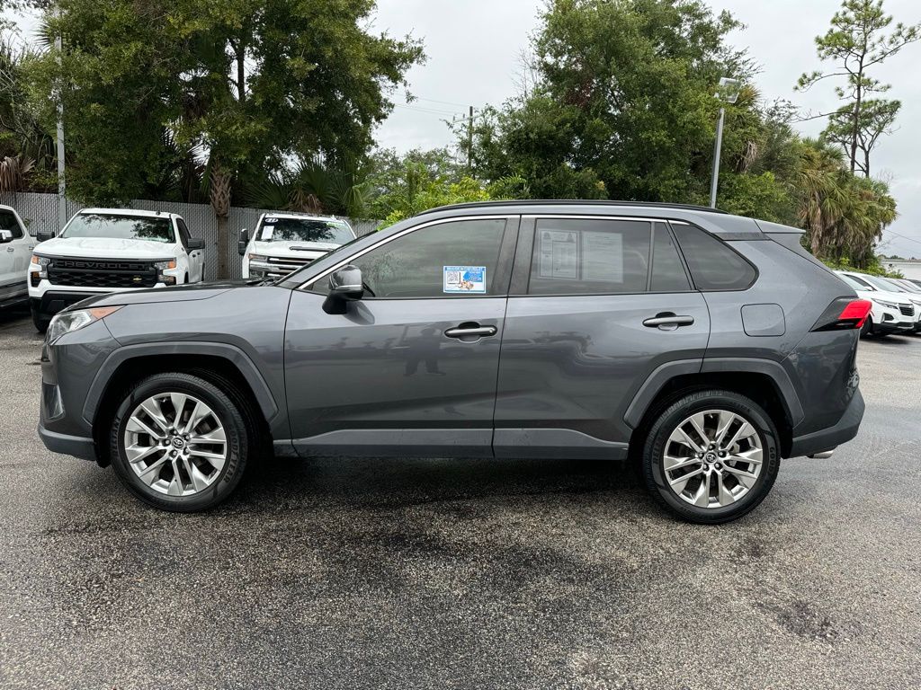 2019 Toyota RAV4 XLE Premium 5