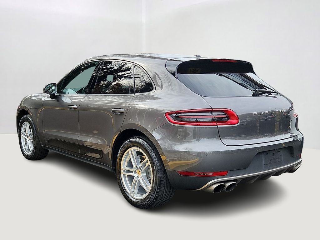 Thumbnail: 2015 Porsche Macan - 7