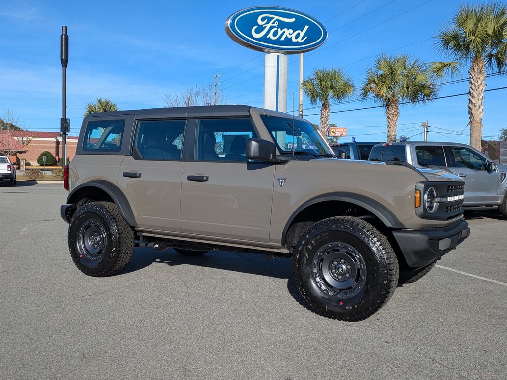 2025 Ford Bronco 
