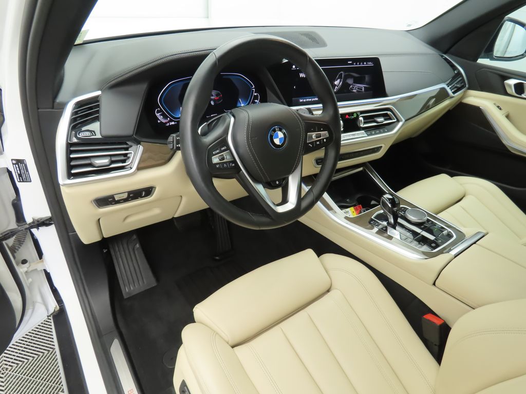 Thumbnail: 2022 BMW X5 - 9