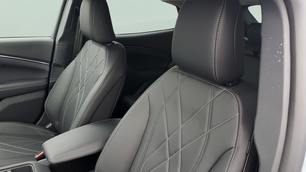 New 2025 Gray Ford Select image 19