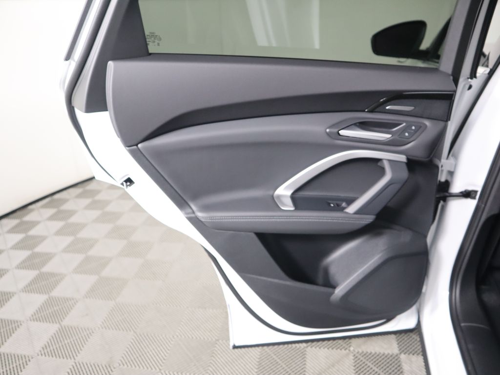 Thumbnail: 2025 Audi Q5 - 29