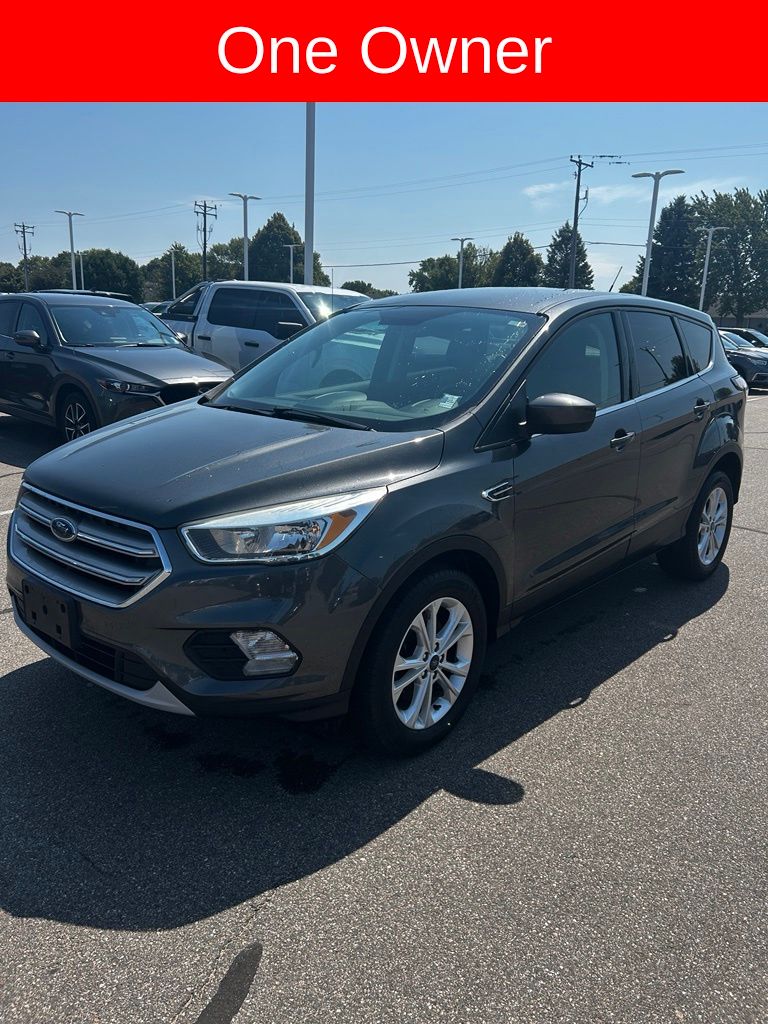 Used 2017 Ford Escape SE with VIN 1FMCU9GD5HUE18441 for sale in Waite Park, Minnesota