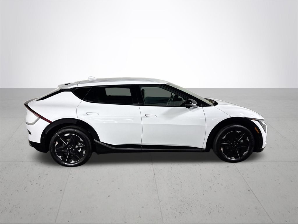 2025 Kia EV6 Wind