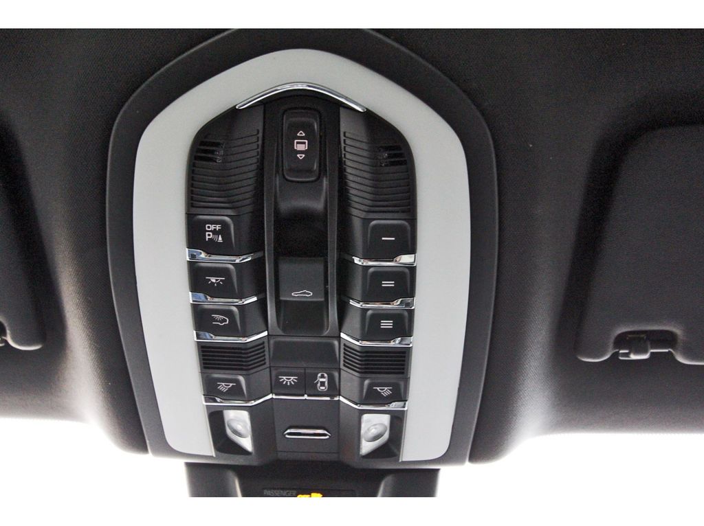 Used 2021 Porsche Macan SUV