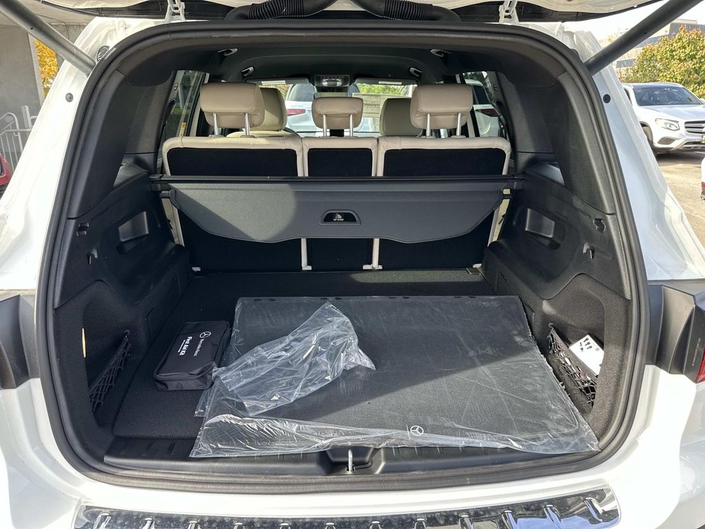 Thumbnail: 2026 Mercedes-Benz E-Class - 21