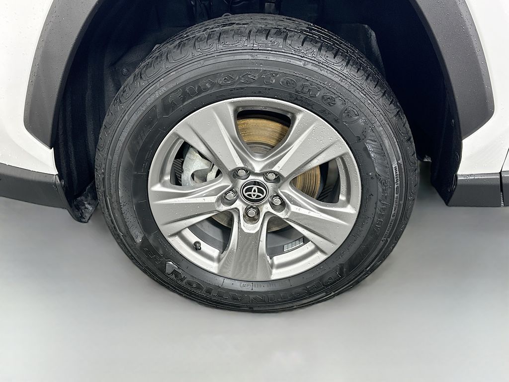 Thumbnail: 2024 Toyota RAV4 - 30