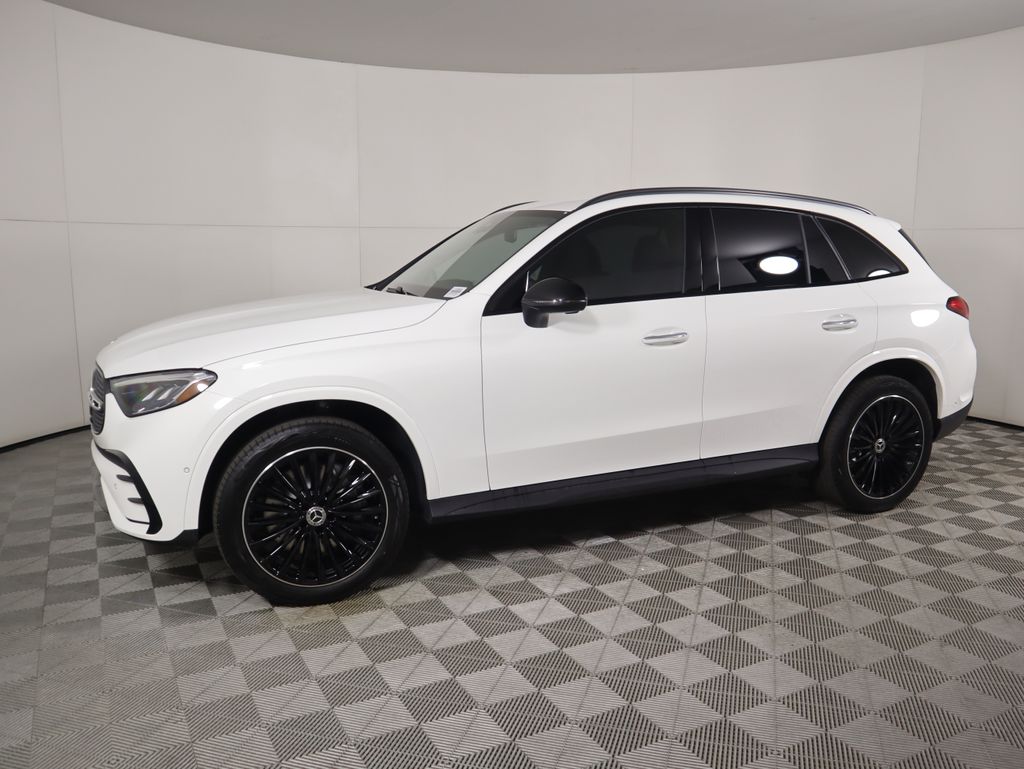 Thumbnail: 2026 Mercedes-Benz GLC - 8