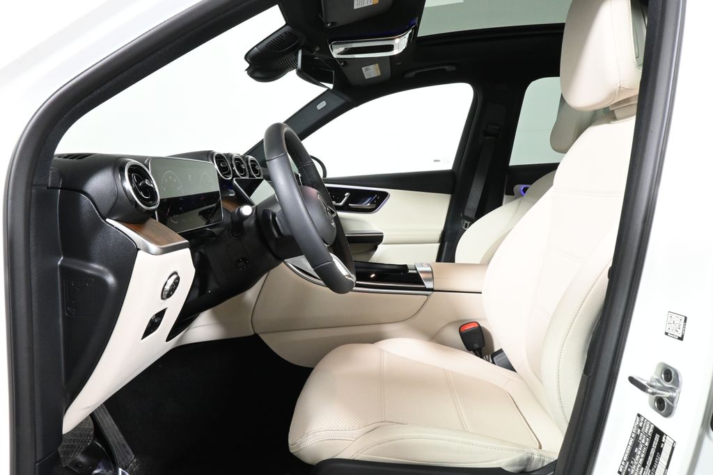 Thumbnail: 2026 Mercedes-Benz GLC - 3