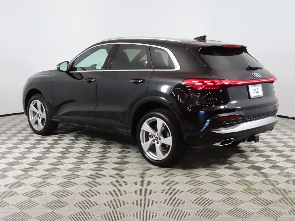 Thumbnail: 2025 Audi Q5 - 3