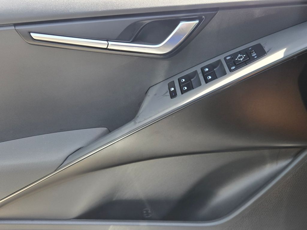 2026 Kia Niro - $27,145