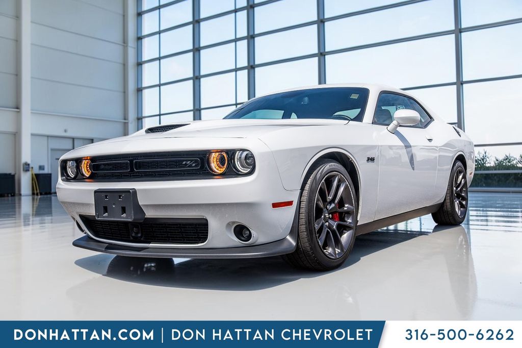 White Knuckle Clearcoat 2023 Dodge Challenger Coupe Rear-Wheel Drive 8-Speed Automatic