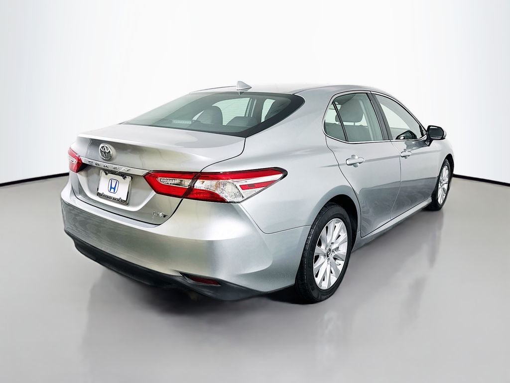 Thumbnail: 2019 Toyota Camry - 5
