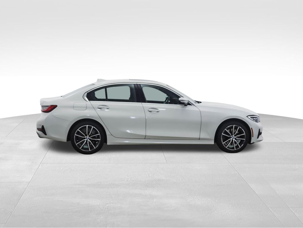 Thumbnail: 2020 BMW 3 Series - 6
