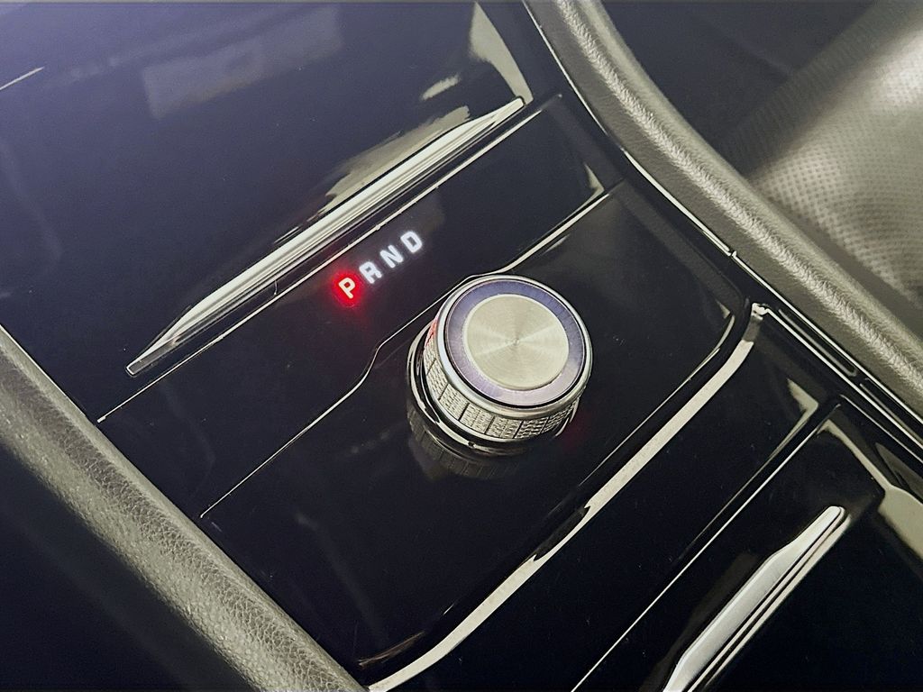 Used 2023 Black Jeep Overland image 16