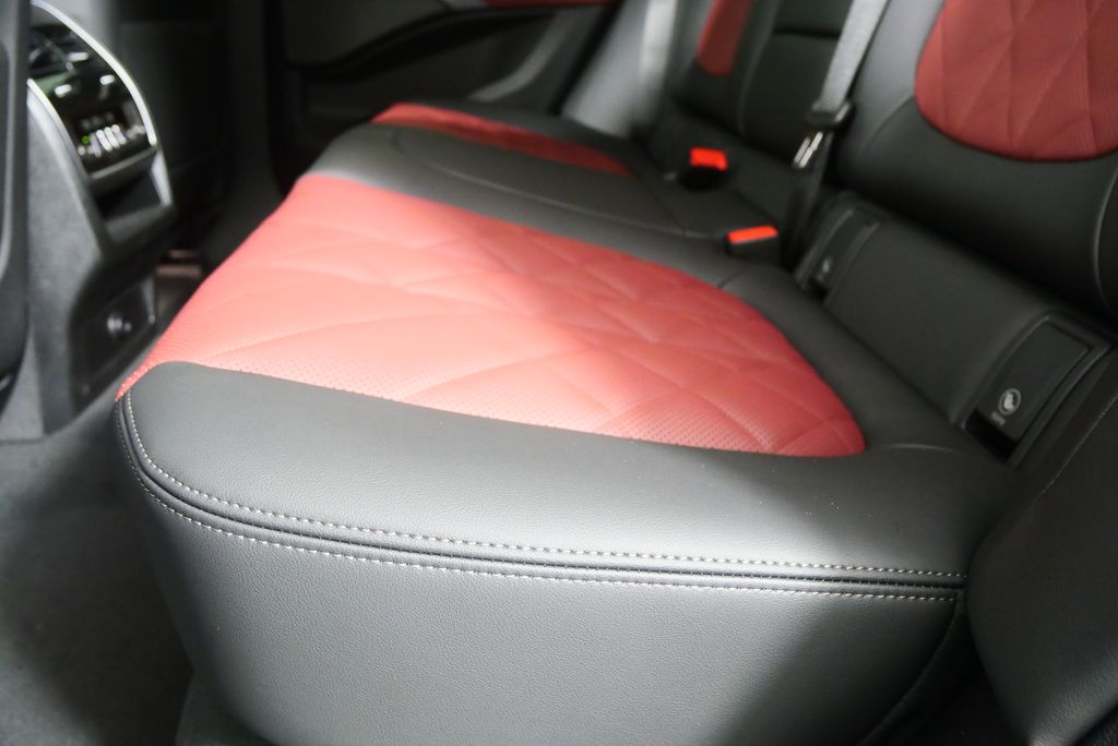 Thumbnail: 2026 BMW X6 - 14