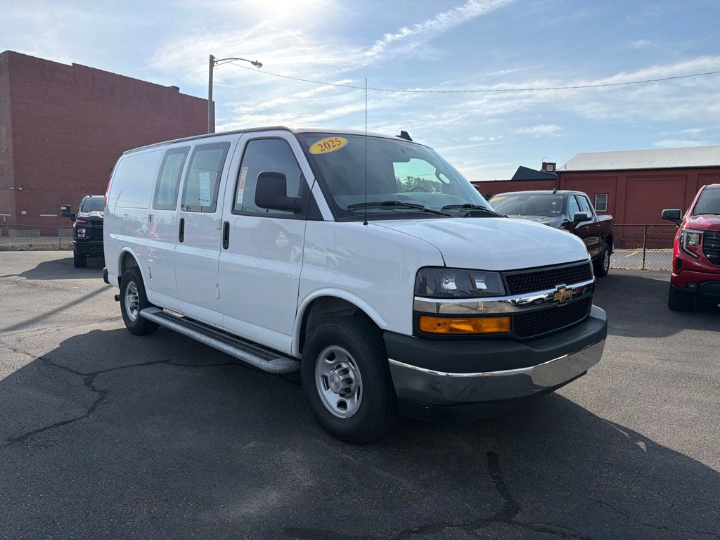 Summit White 2025 Chevrolet Express Cargo Van Rear-Wheel Drive 8-Speed Automatic Overdrive