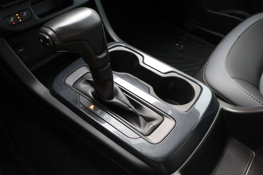 Thumbnail: 2018 Chevrolet Colorado - 32