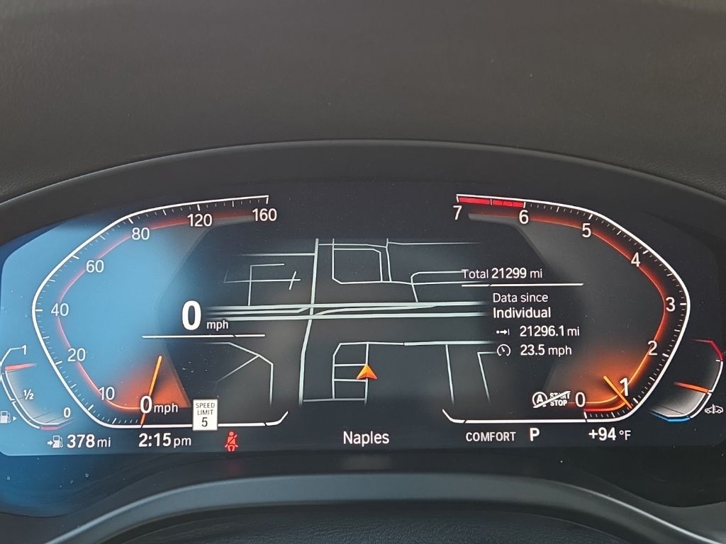 Used 2024 Blue BMW xDrive30i image 18