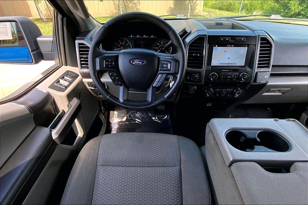 Used 2019 Blue Ford XLT image 5