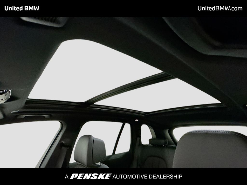 Thumbnail: 2026 BMW X5 - 12