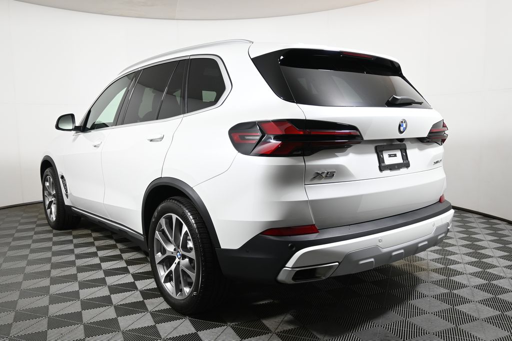Thumbnail: 2026 BMW X5 - 5