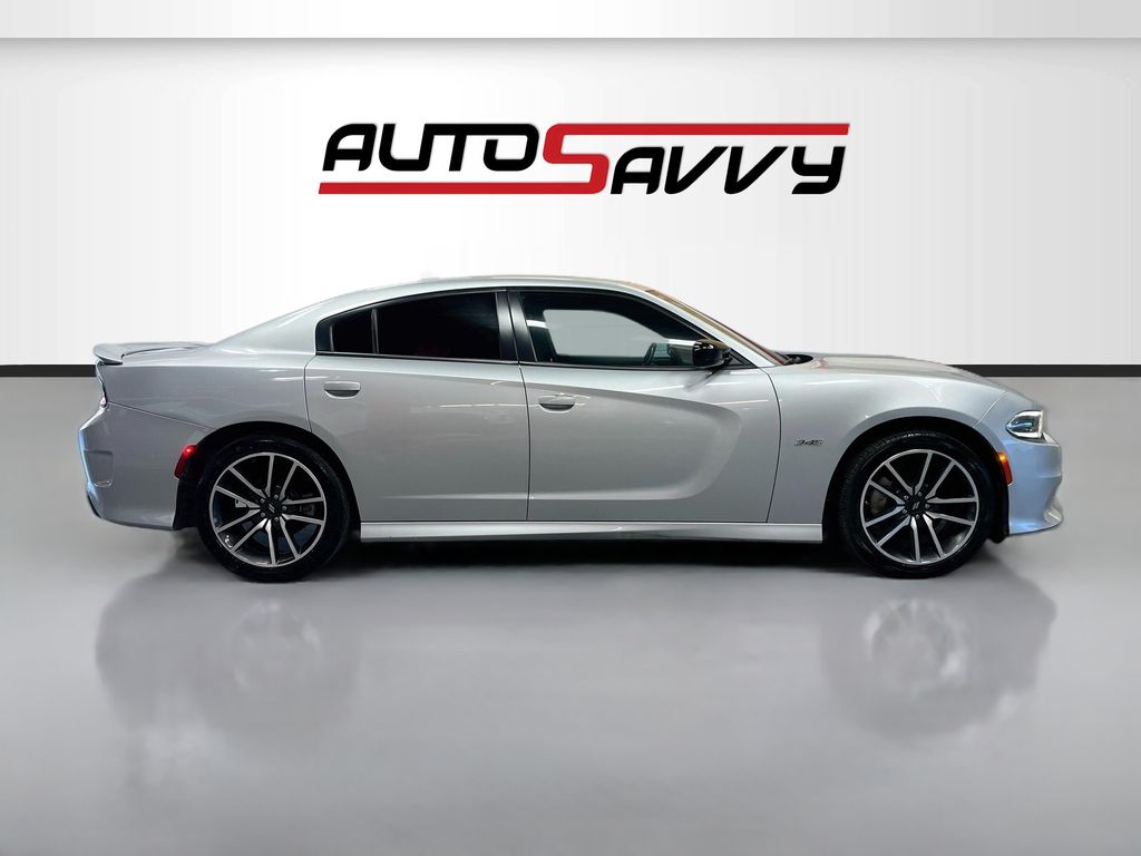 Used 2023 Triple Nickel Clearcoat Dodge R/T image 8