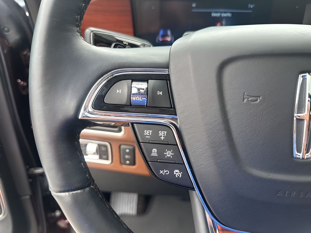 Used Car 2024 Lincoln Navigator  Utility L Reserve Four Wheel Drive For Sale Under $80,000 In Austin, Texas