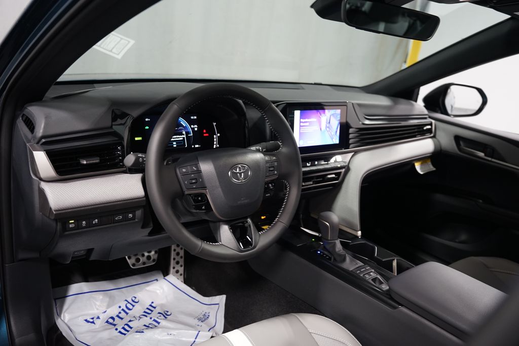 Thumbnail: 2026 Toyota Camry - 11