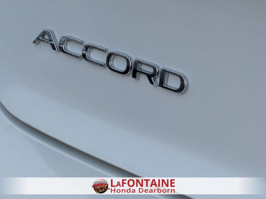 2026 Honda Accord Hybrid Touring - Photo 10