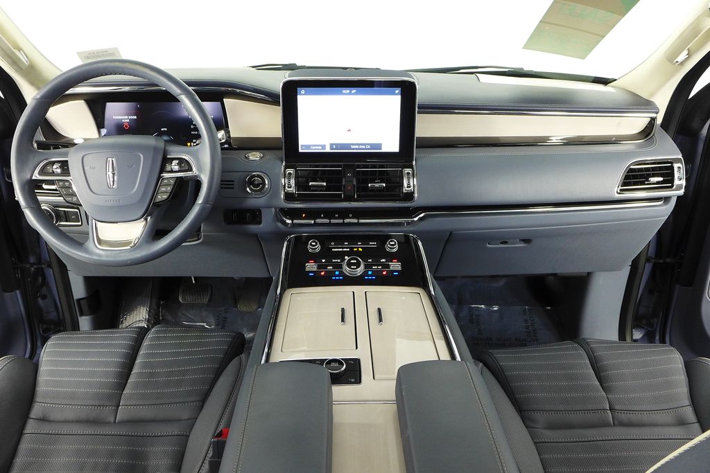 2021 Lincoln Navigator Black Label 26