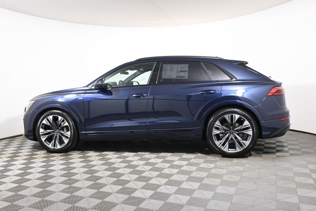 Thumbnail: 2026 Audi Q8 - 2