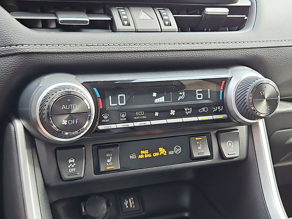 Thumbnail: 2025 Toyota RAV4 - 14