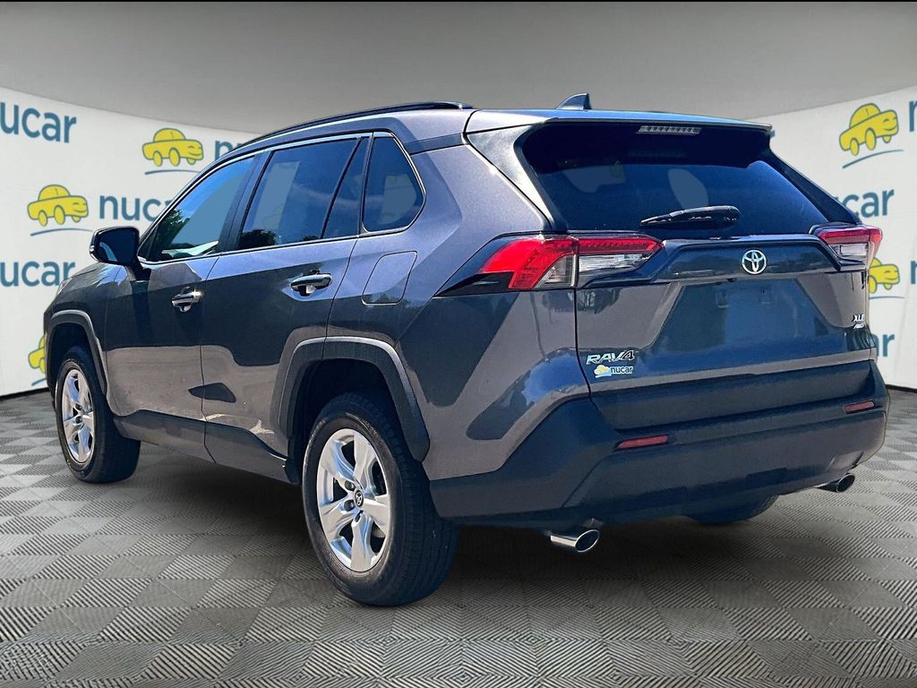 2021 Toyota RAV4 — photo 4