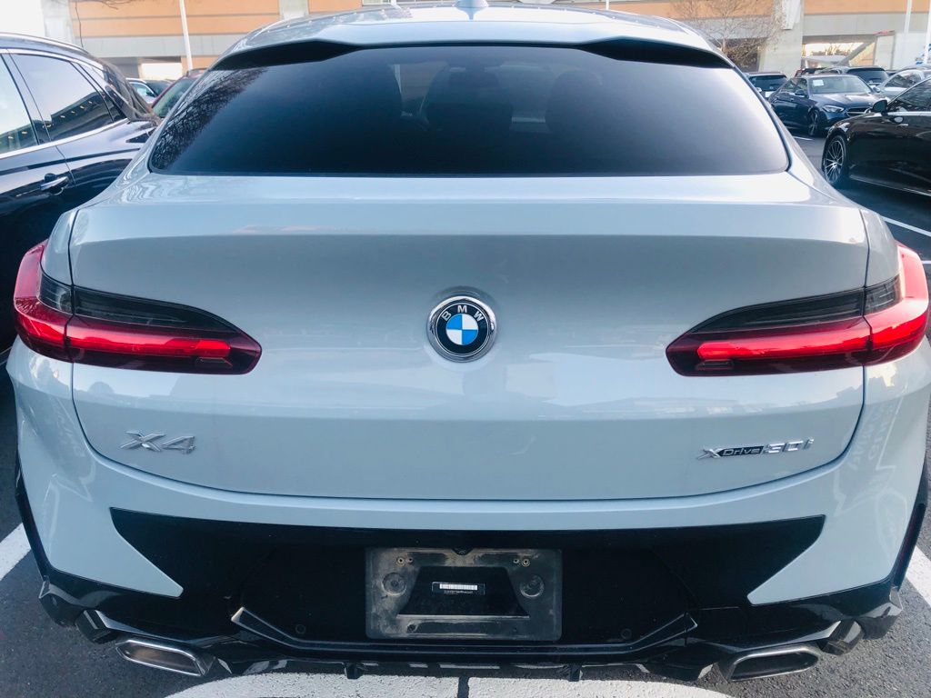 Thumbnail: 2022 BMW X4 - 4