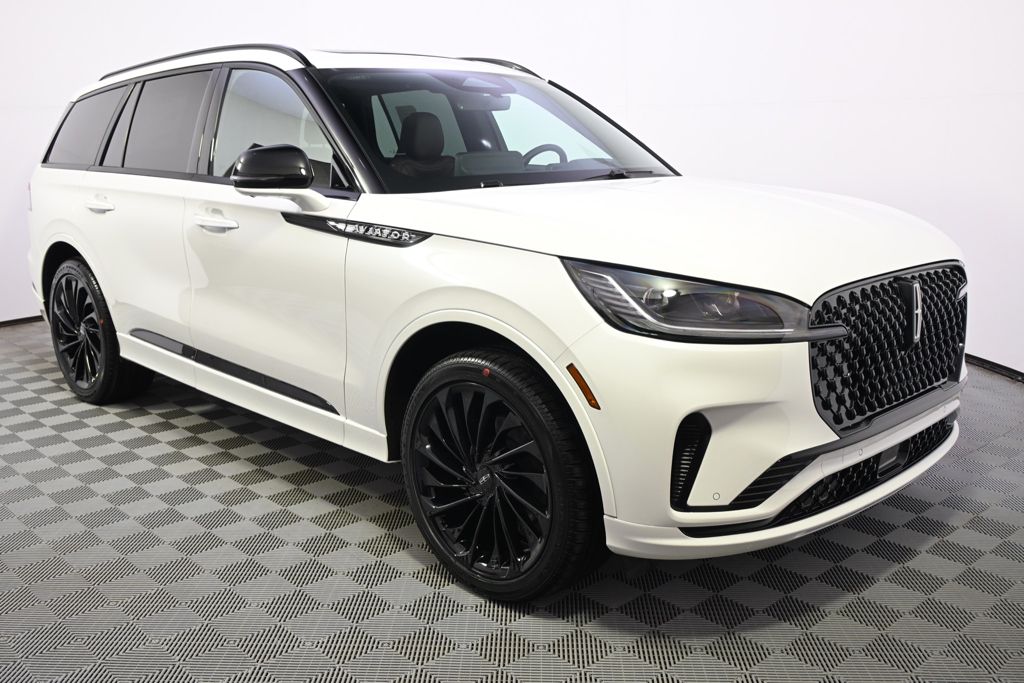 New 2026 White Lincoln Reserve image 8