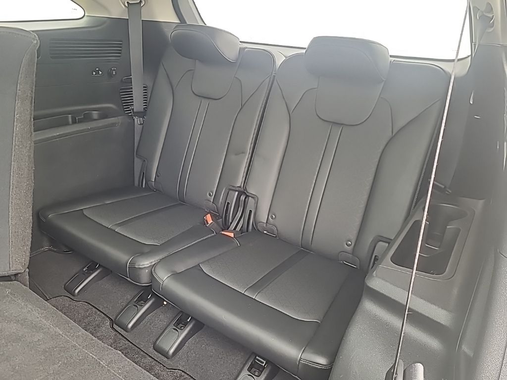 used 2022 Kia Sorento car, priced at $25,941