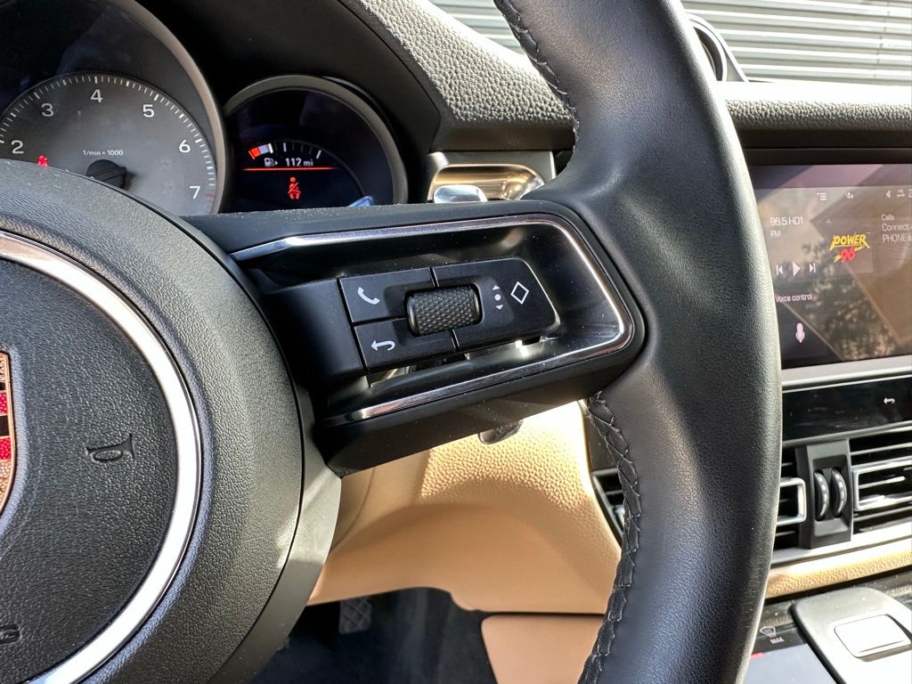 Thumbnail: 2024 Porsche Macan - 20