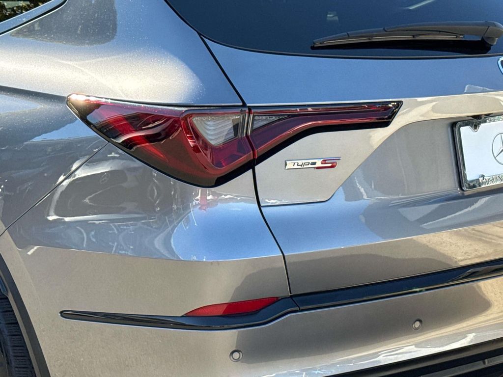 Thumbnail: 2022 Acura MDX - 10