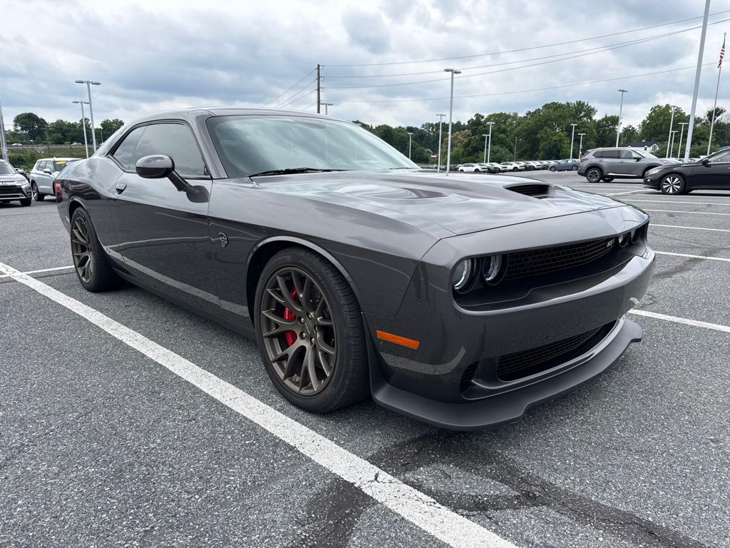 2016 Dodge Challenger — photo 1