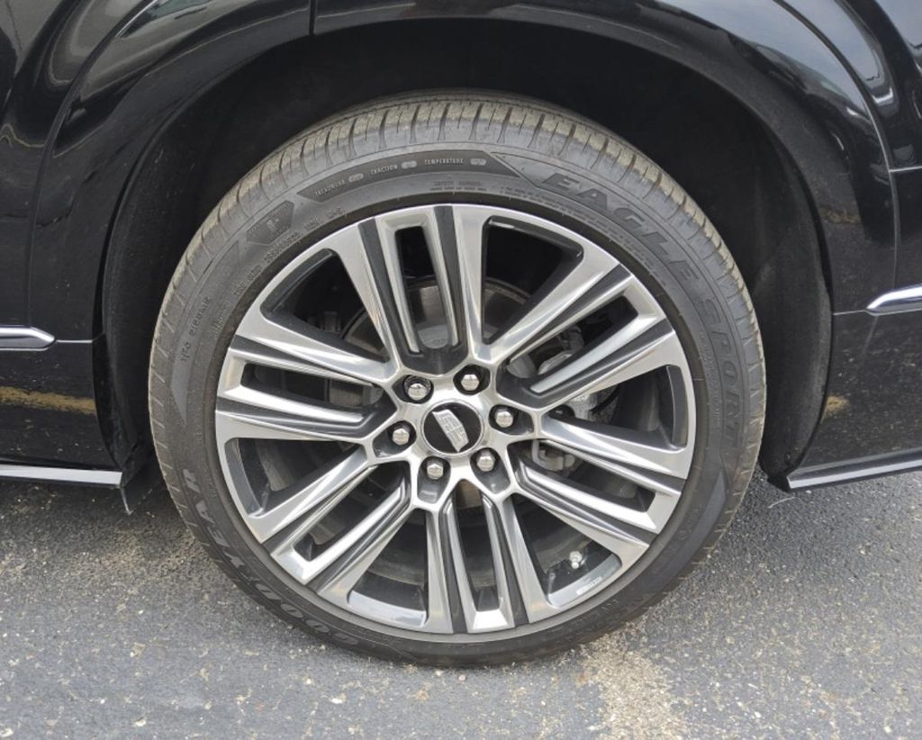 2026 Stellar Black Metallic Cadillac VISTIQ Platinum AWD SUV