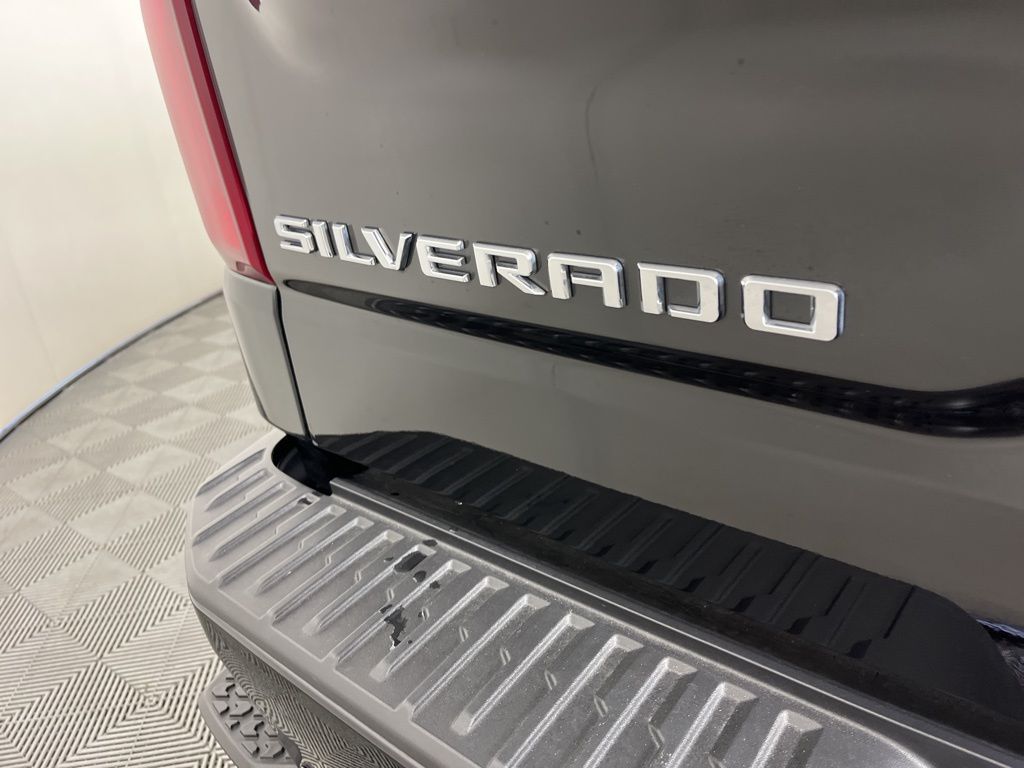Thumbnail: 2025 Chevrolet Silverado 1500 - 3