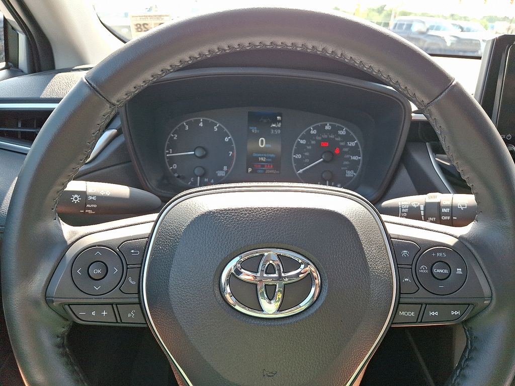 Thumbnail: 2023 Toyota Corolla Cross - 20