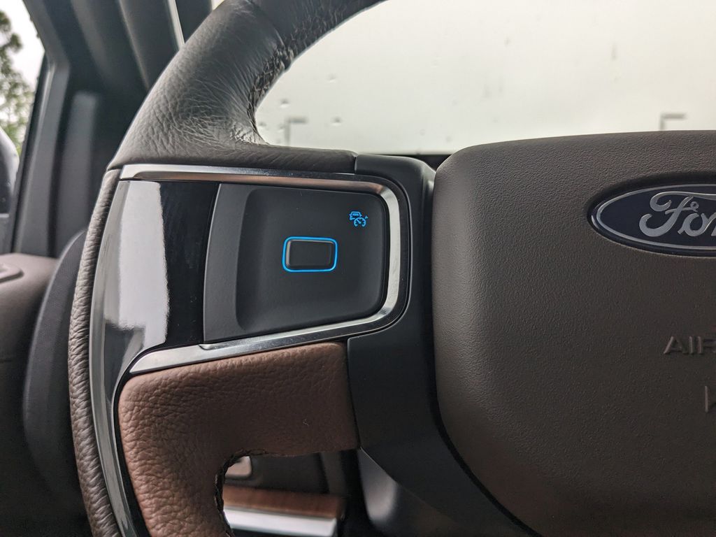 2025 Ford Expedition King Ranch