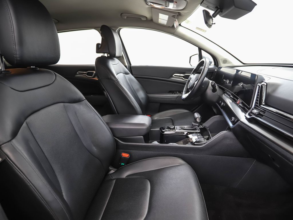 Thumbnail: 2023 Kia Sportage - 31